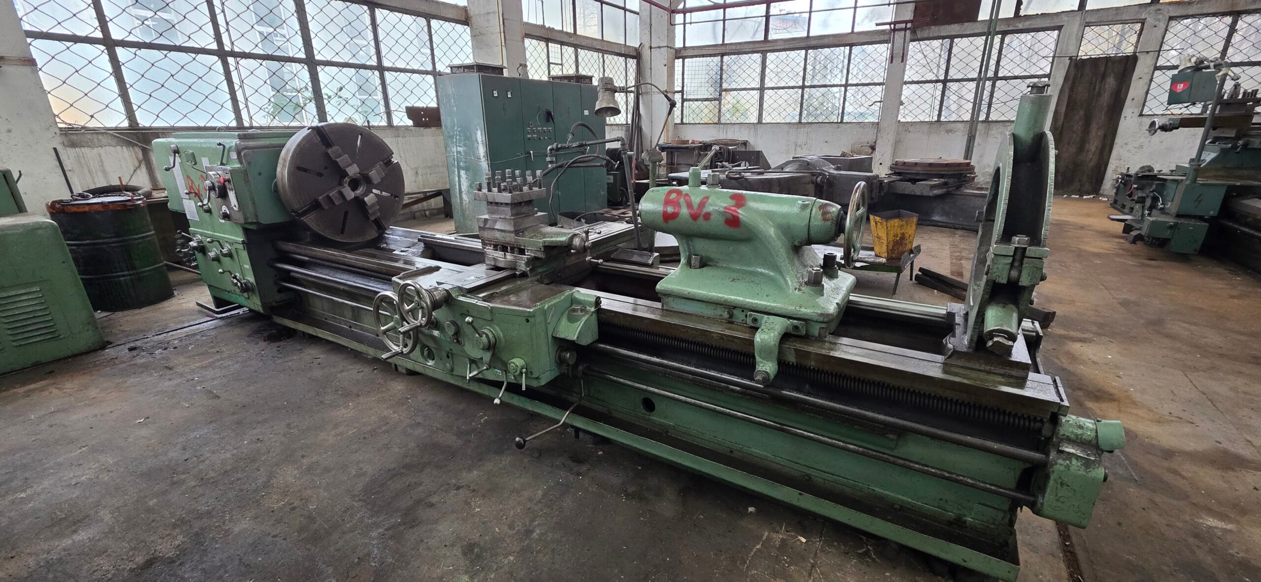 Lathe DLZ 800 × 2500