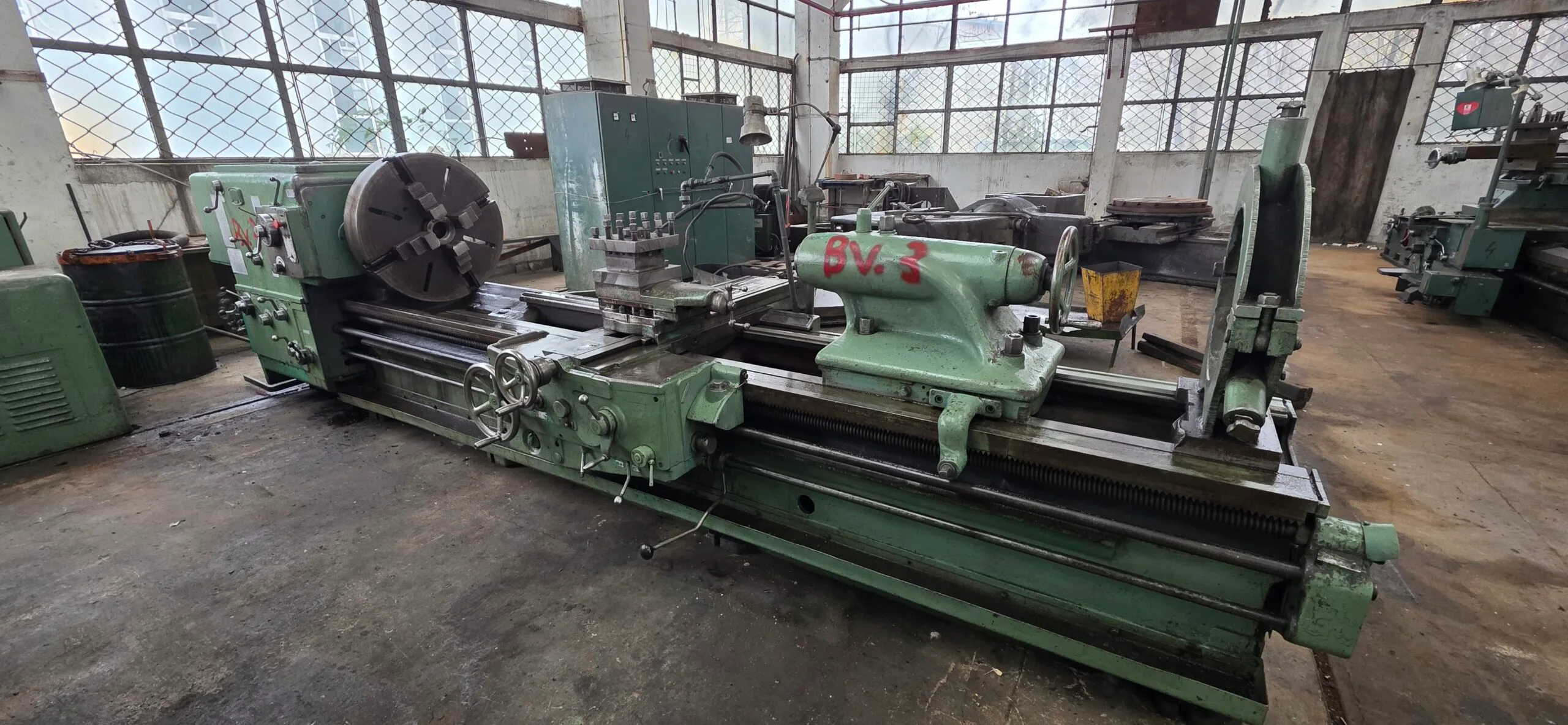 Lathe DLZ 800 × 2500