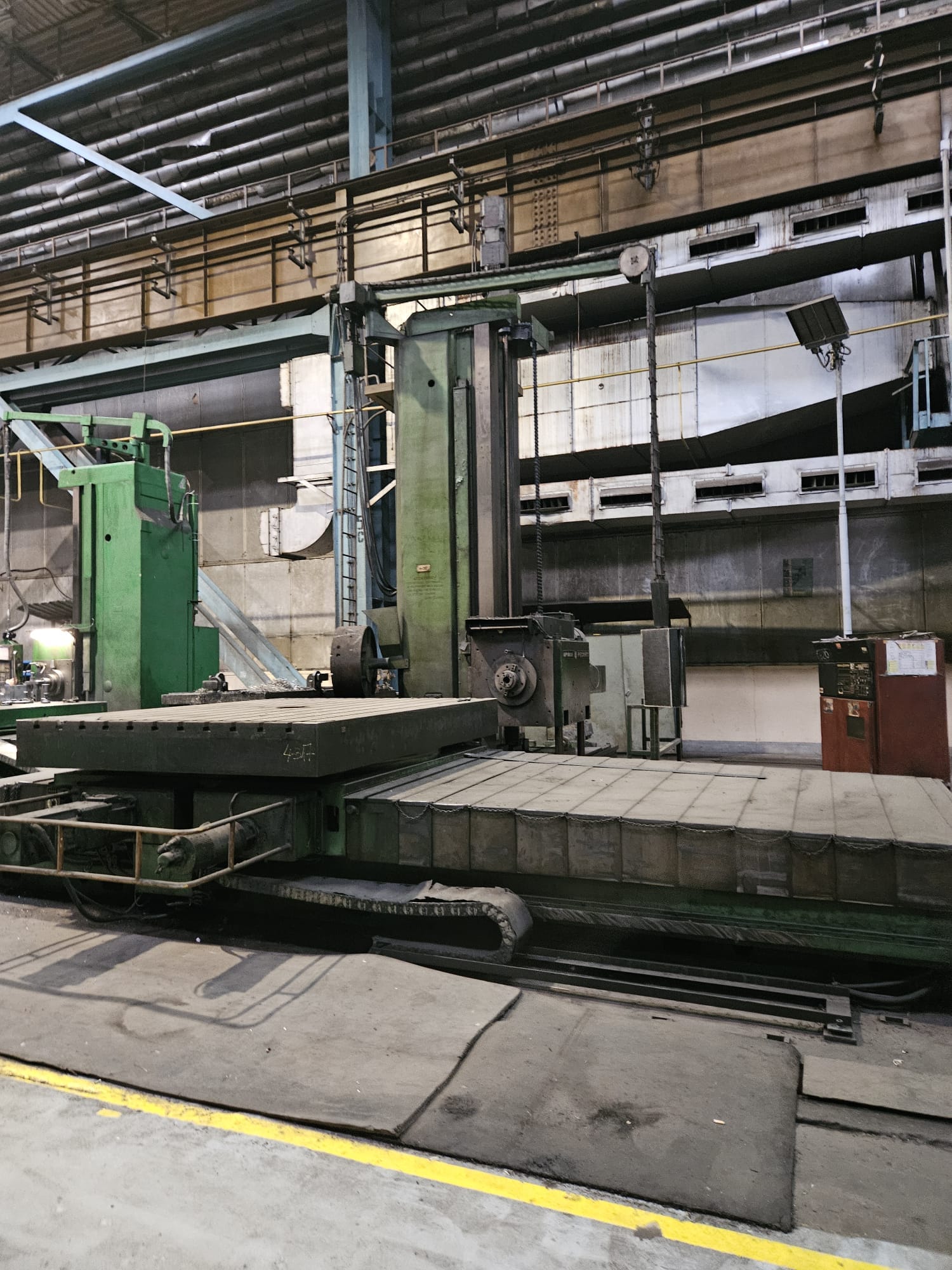 Rotary table PEGARD 3200 × 2400 mm