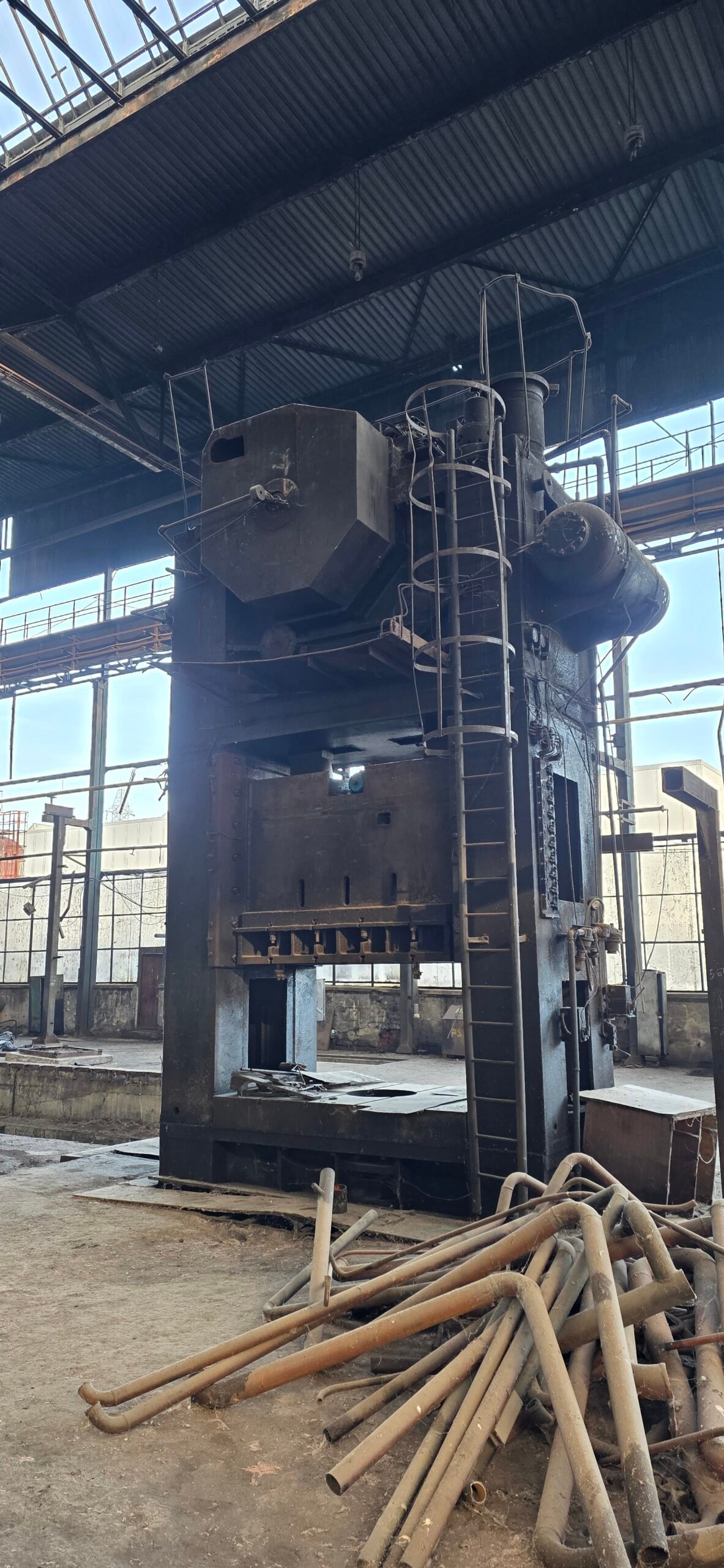 Mechanical trimming press 1000 t